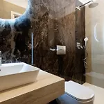 Central Suites