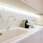 Central Suites Apartment
