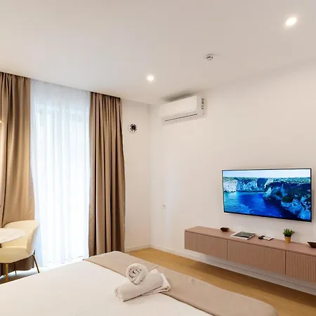 Central Suites Апартаменты Бухарест