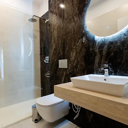 Апартаменты Central Suites