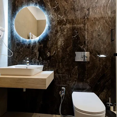 Апартаменты Central Suites