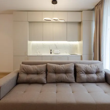 Central Suites アパート *