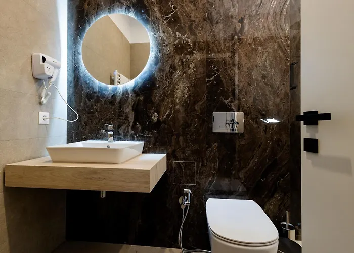 דירה Central Suites