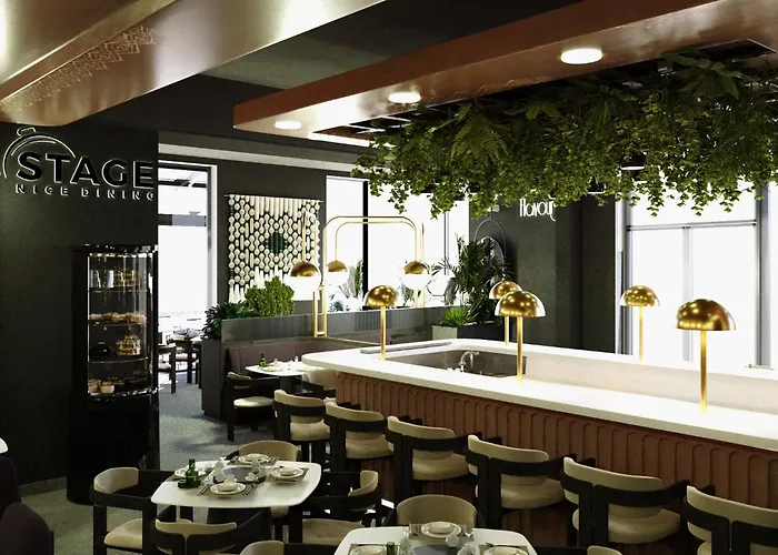 Central Suites *