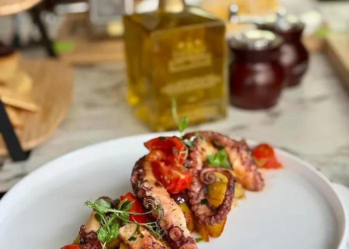 Central Suites Apartment